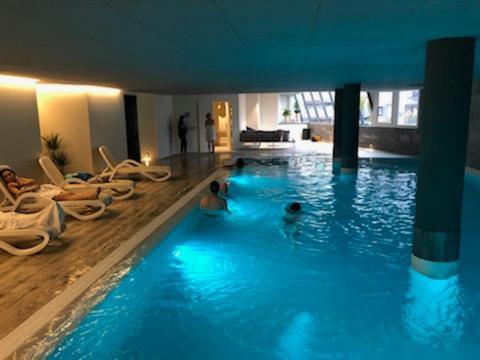 Appartement Prive Dans Residence Balneo Aladin كوتيريه المظهر الخارجي الصورة