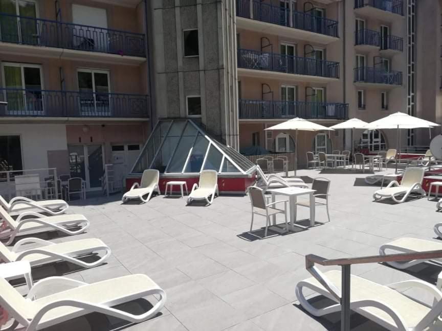 Appartement Prive Dans Residence Balneo Aladin كوتيريه المظهر الخارجي الصورة