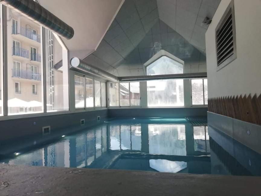 Appartement Prive Dans Residence Balneo Aladin كوتيريه المظهر الخارجي الصورة